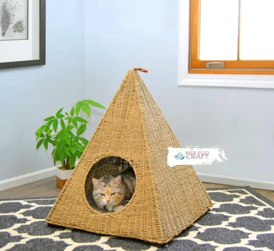Seagrass Cat Basket